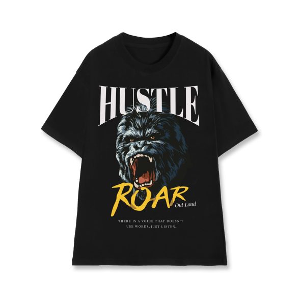 áo thun này được in chữ "ROAR" và con tinh tinh ở mặt trước